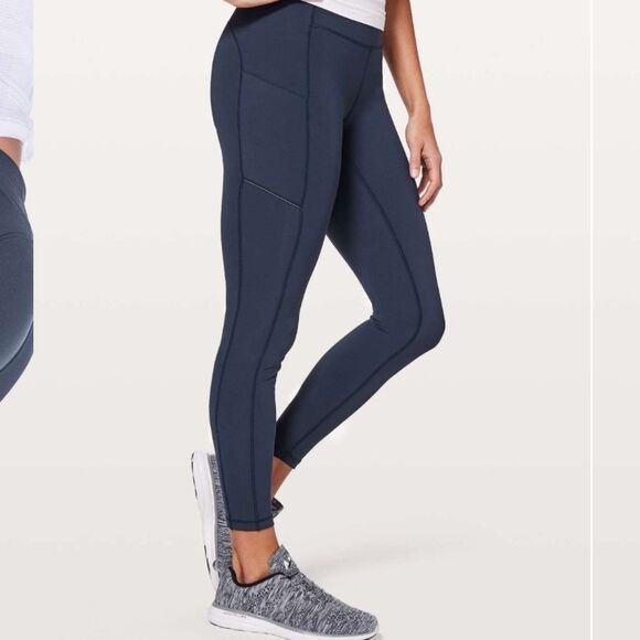 Lululemon Speed Up Tight Full On Luxtreme Sz 6 Navy 28inch athleisure yoga pants - Picture 1 of 9